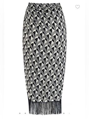 NWOT Pour Moi Black & White Patterned Fringe Sarong